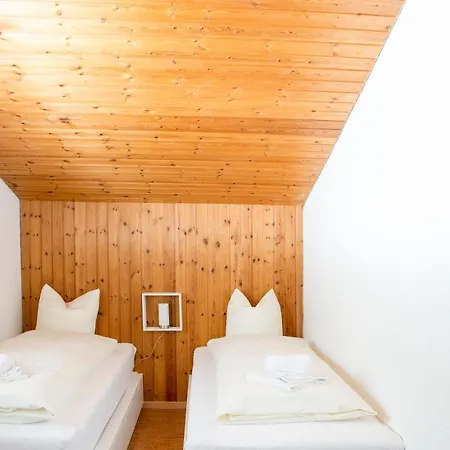 Ferienwohnung-Valbella Daire